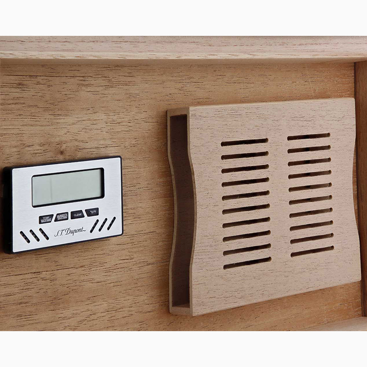 DUPONT ACCESSORIES [style_3597390278234] Hộp đựng Xì Gà bằng gỗ 100 điếu  S.T DUPONT 41x25,7x15,5cm HUMIDOR CIGAR CLUB PREM M 100 code 001312